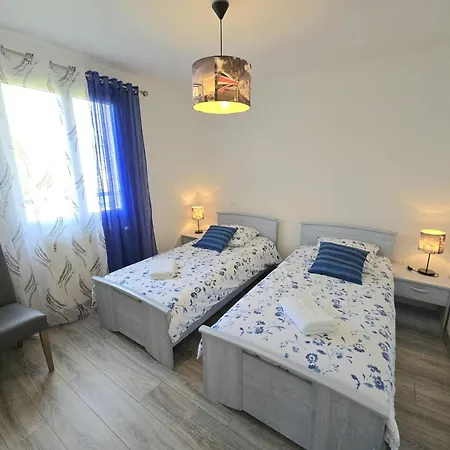 Familial Avec Piscine Commune, Wifi Et Animaux Acceptes Au Coeur Du Perigord - Fr-1-616-288 펜션 *